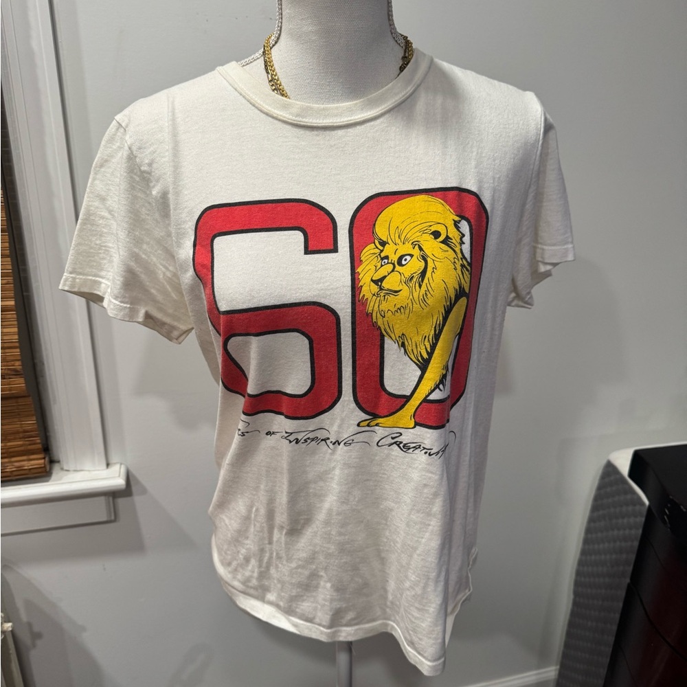 Vintage White Graphic Lion T-Shirt